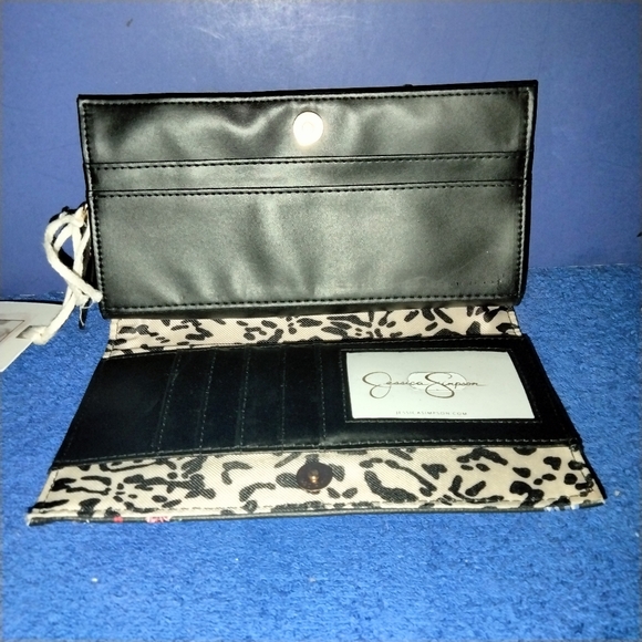 Jessica Simpson wallet - Picture 4 of 7